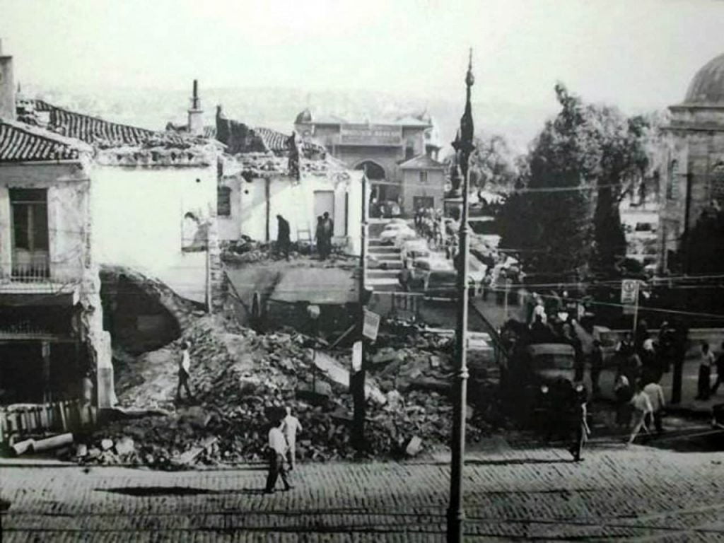 Beşiktaş İskele Meydanı 11 Eylül 1941 Fotoğraf: Hilmi Şahenk